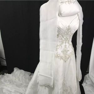 Mary’s Bridal Wedding Dress Size 4